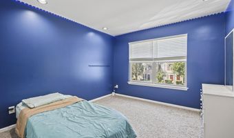 172 Windsong Cir, East Brunswick, NJ 08816