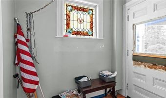 54 E Earle St, Cumberland, RI 02864