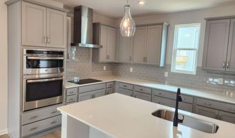821 York, Acworth, GA 30102