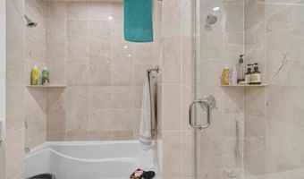 6820 WISCONSIN Ave 4006, Bethesda, MD 20815