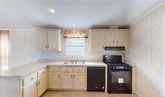 60 West Dr, East Providence, RI 02916