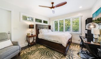 1319 Mokulua Dr, Kailua, HI 96734