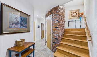 3255 Buttermilk Ln, Arcata, CA 95521