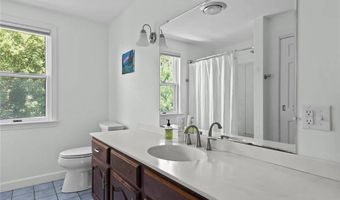 30 Battery Ln, Jamestown, RI 02835