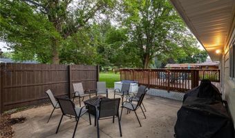 2303 9th Ave SW, Austin, MN 55912