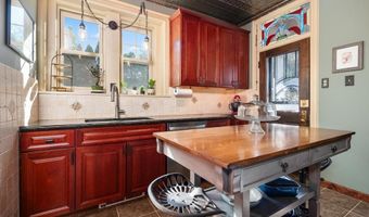 712 N 30TH St, Allentown, PA 18104