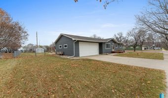 112 E Glenwood Dr, Brandon, SD 57005