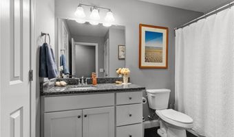 40 Saw Mill Dr 203, North Kingstown, RI 02852
