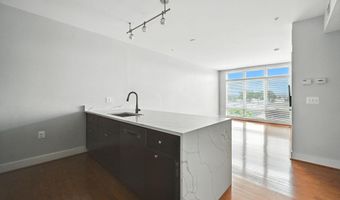 915 N PATRICK St 507, Alexandria, VA 22314