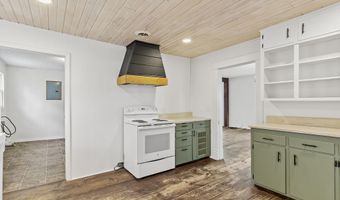 301 E Webster Ave, Ava, MO 65608