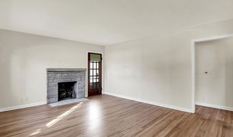 37 Maxwell Rd, Indianapolis, IN 46217