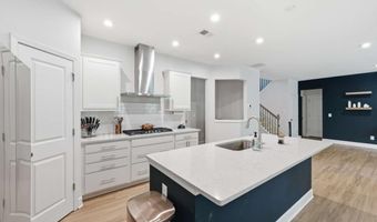 669 Fairway Dr, Acworth, GA 30101