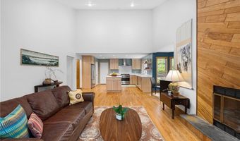38 River Run, East Greenwich, RI 02818