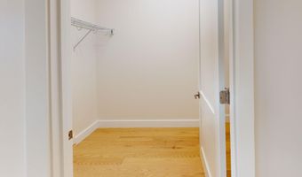 4 Longview Dr 204, Atkinson, NH 03811