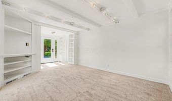 93 N Harding Rd, Columbus, OH 43209