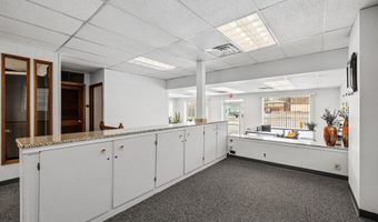 813 E LINCOLNWAY, Cheyenne, WY 82001