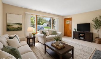 31 Jeanette Rd, Danbury, CT 06811
