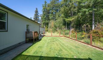 87477 Jean Dr, Bandon, OR 97411
