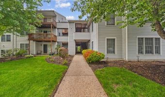 10 Stonyridge Dr, Bayonne, NJ 07035