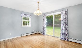 5 Austin Rd, Amherst, NH 03031