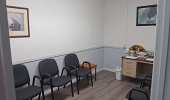 112 N Madison Ave, Aurora, MO 65605