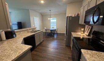 4057 Kings River Trl, Bauxite, AR 72011