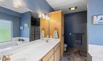6 Leawood Pl, Bella Vista, AR 72715