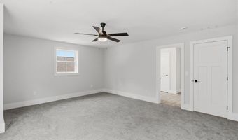 14 Stacey Ln 2, Chester, NH 03036