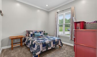 355 Shadows Lawn Dr, Athens, TN 37303
