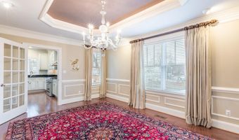 2138 PATRICK HENRY Dr, Arlington, VA 22205