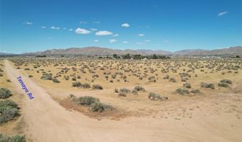 35 Tenaya Rd, Apple Valley, CA 92307
