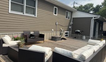 710 East St, Bottineau, ND 58318