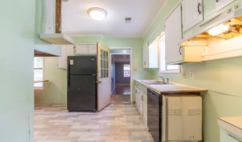 25 Cottonwood Ln, Batesville, AR 72501