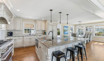 162 75th St, Avalon, NJ 08202