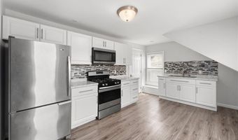 129 Cleveland St, Central Falls, RI 02863