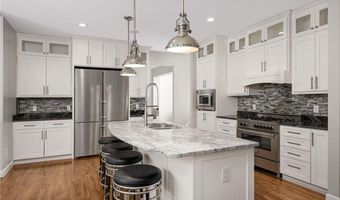 13877 Elkhart Rd, Apple Valley, MN 55124