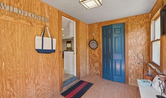 592 Old Stage Rd, Arrowsic, ME 04530