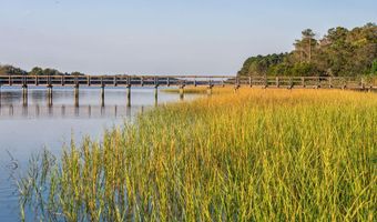 8042 Mariners Lndg, Awendaw, SC 29429