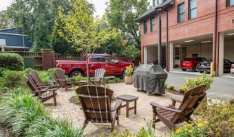 1107 S WALTER REED Dr 302, Arlington, VA 22204