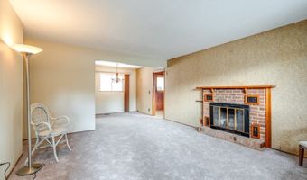 684 Sherwood Dr, Aurora, OH 44202