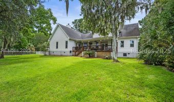 30 Dolphin Point Dr, Beaufort, SC 29907