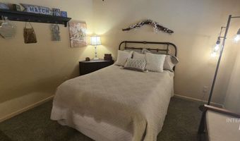 578 Hatch Rd, Cascade, ID 83611