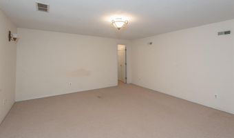 925 Westrun Dr, Ballwin, MO 63021