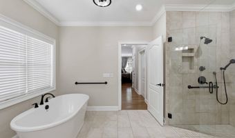 704 Shasta Dr, Albertville, AL 35950