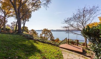 209 WINCHESTER BEACH Dr, Annapolis, MD 21409