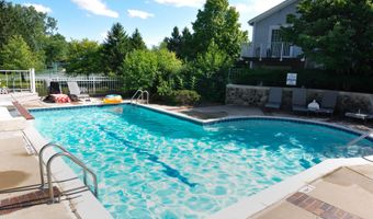 4471 Hillside Ct, Ann Arbor, MI 48105