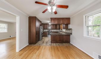 2403 SHERWOOD HALL Ln, Alexandria, VA 22306