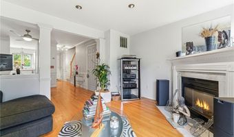 152 Fairway Dr, Coventry, RI 02816