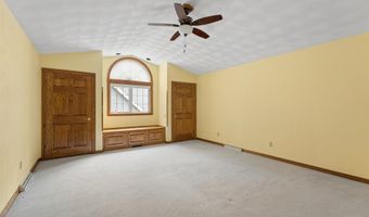 W2880 OAKRIDGE Drive, Appleton, WI 54915