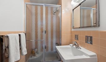 2475 VIRGINIA Ave NW 822, Washington, DC 20037